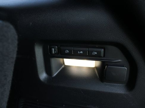 Used 2023 Ford Explorer Limited w/ Hybrid Equipment Group 310A AWD/4WD image 15