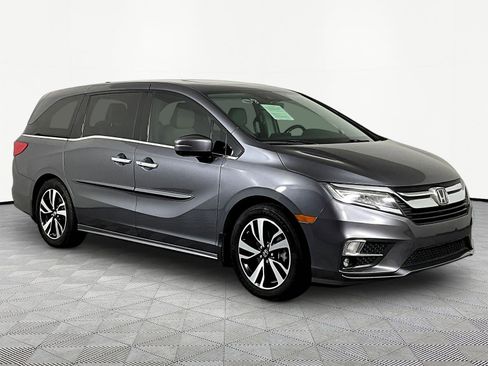 Used 2018 Honda Odyssey Elite image 3