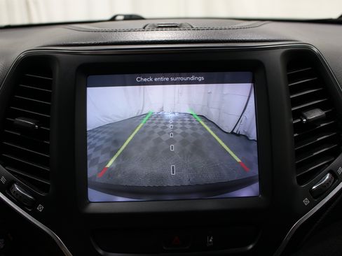 Used 2022 Jeep Cherokee Latitude Lux AWD/4WD image 12