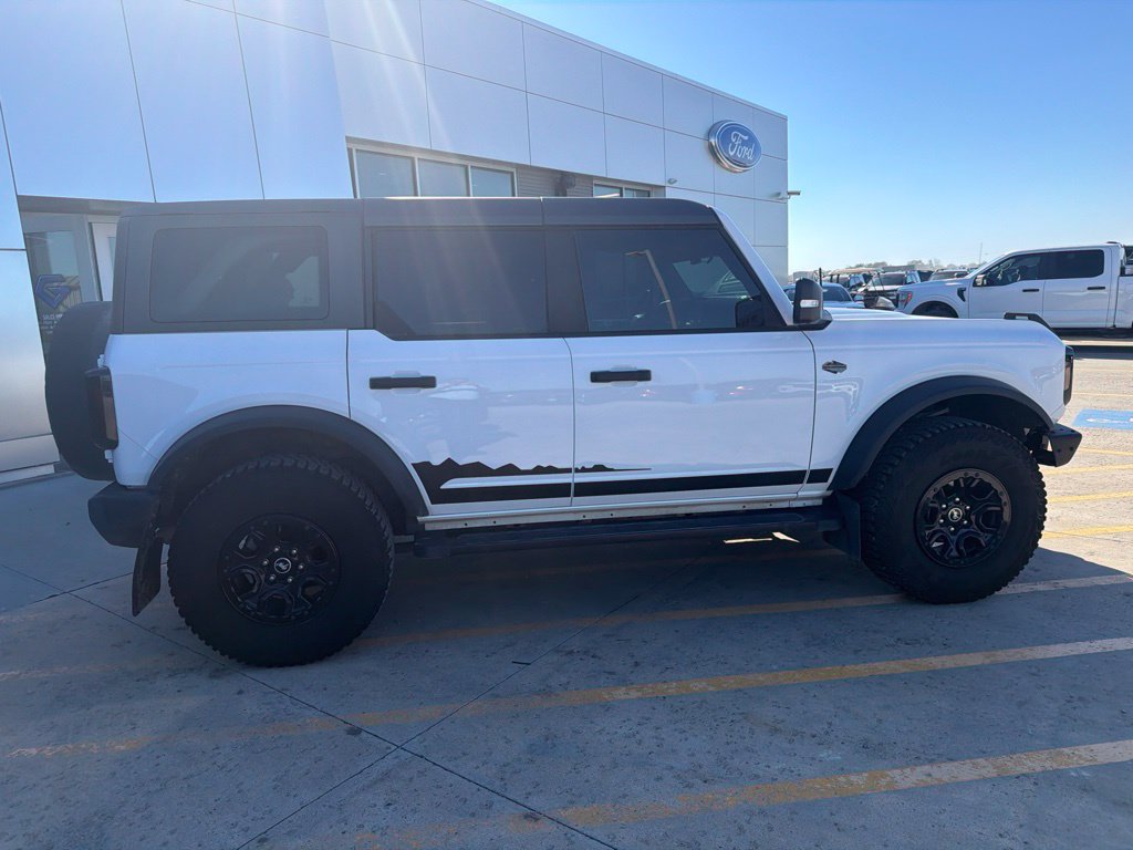 Used 2024 Ford Bronco Wildtrak AWD/4WD image 9