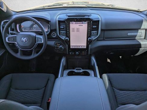 New 2026 RAM 1500 Big Horn AWD/4WD image 14