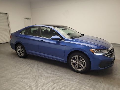 Used 2024 Volkswagen Jetta SE FWD image 11