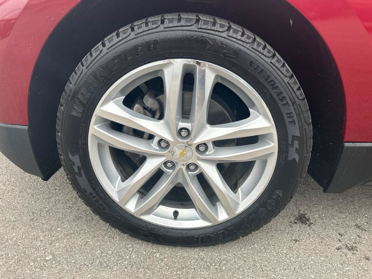 Used 2019 Chevrolet Equinox Premier AWD/4WD image 11