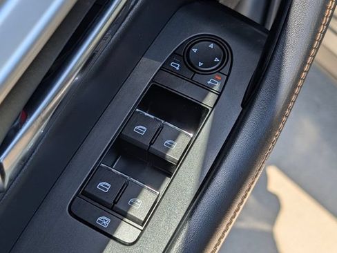 Certified 2024 MAZDA CX-90 Plug-In Hybrid w/ Premium Pkg AWD/4WD image 27