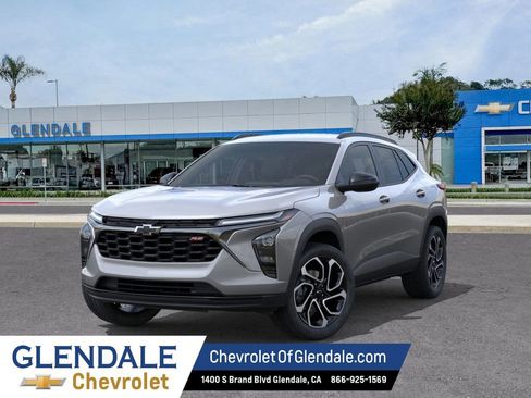 New 2026 Chevrolet Trax RS w/ Driver Confidence Package FWD image 6