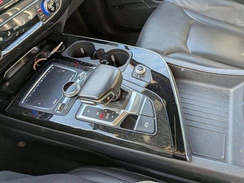 Used 2019 Audi Q7 3.0T Prestige w/ Prestige Package image 11