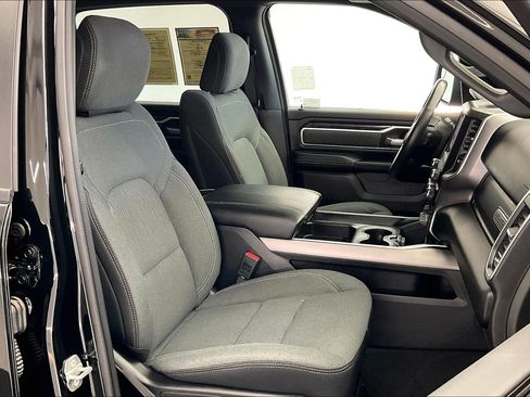 Used 2022 RAM 1500 Big Horn AWD/4WD image 6