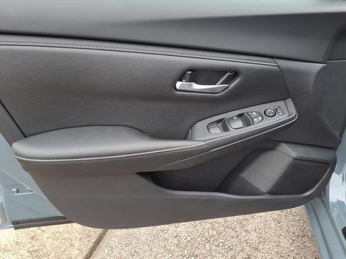Certified 2025 Nissan Sentra SV w/ All-Weather Package FWD image 6