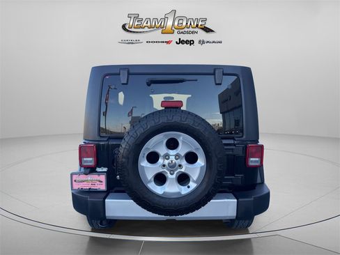 Used 2015 Jeep Wrangler Unlimited Sahara w/ Dual Top Group image 7