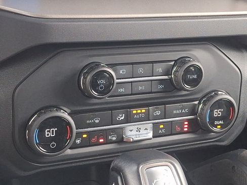 Used 2025 Ford Bronco Outer Banks w/ Sasquatch Package AWD/4WD image 15