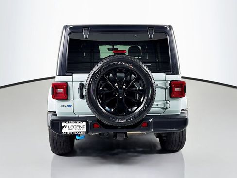 Used 2023 Jeep Wrangler Unlimited Sahara w/ Cold Weather Group image 7