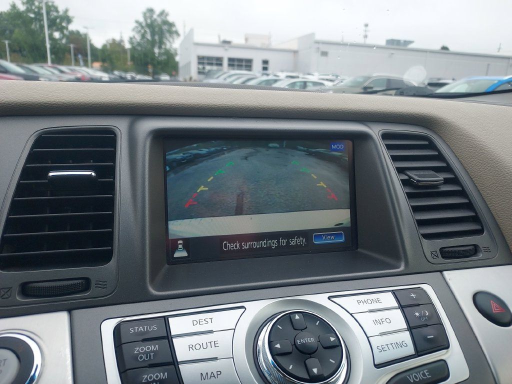 Used 2014 Nissan Murano LE w/ Platinum Edition Package AWD/4WD image 17