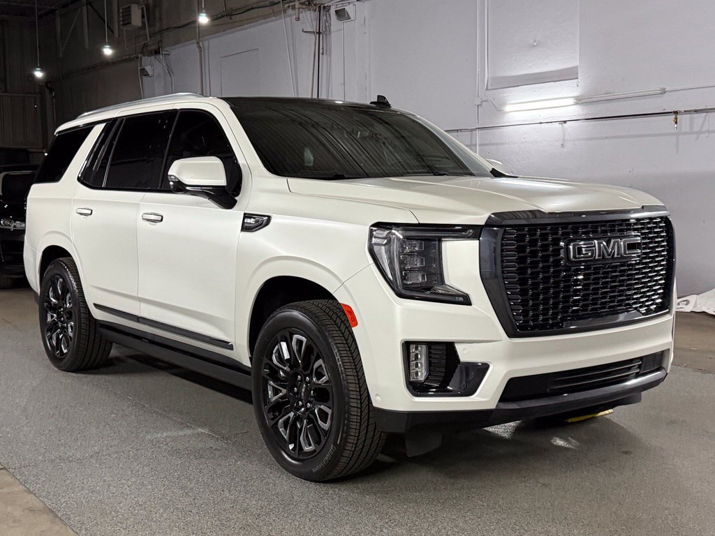 Used 2023 GMC Yukon Denali Ultimate AWD/4WD image 3