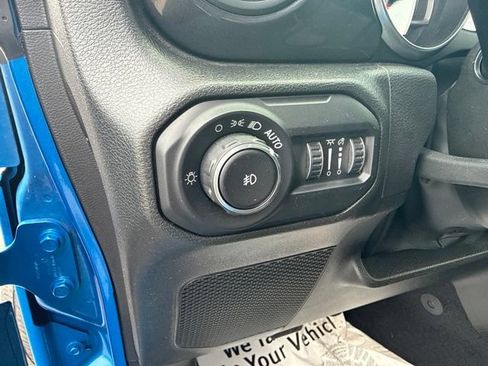 Used 2022 Jeep Wrangler Unlimited Sport AWD/4WD image 11