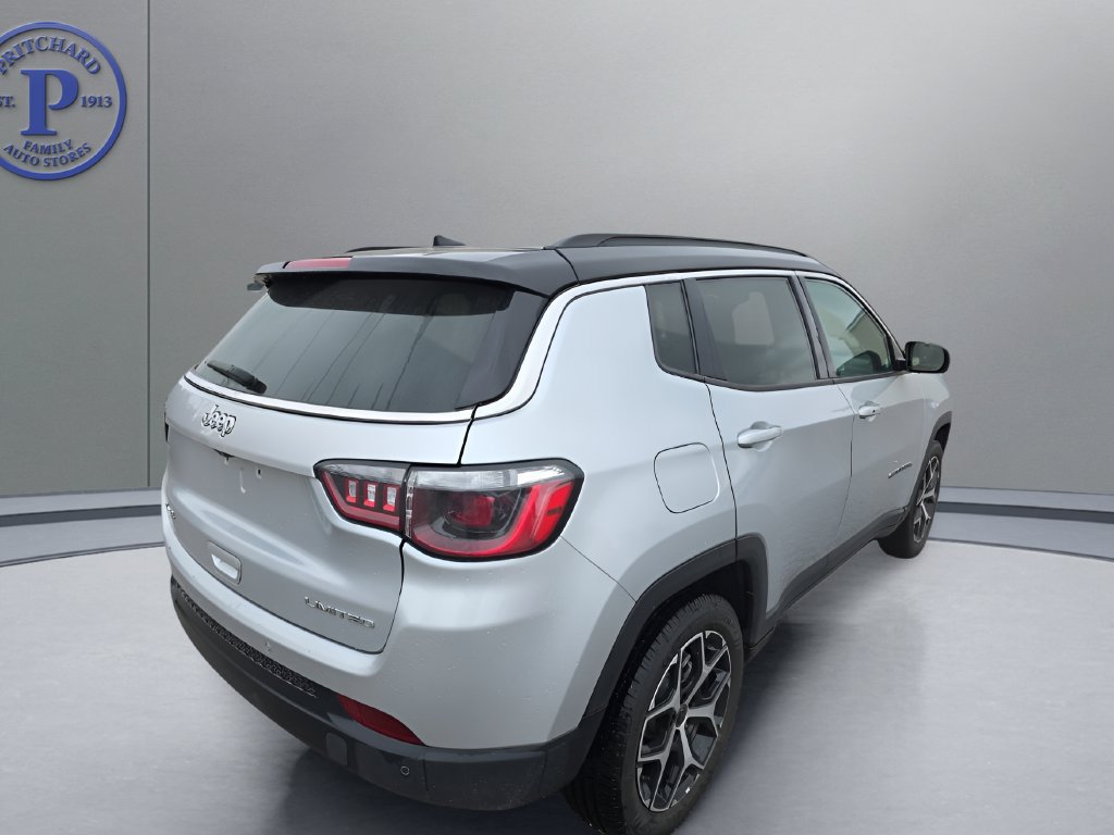 Used 2025 Jeep Compass Limited AWD/4WD image 7