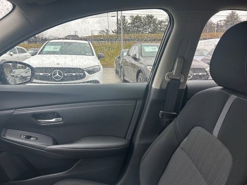 Certified 2025 Nissan Sentra SV image 16