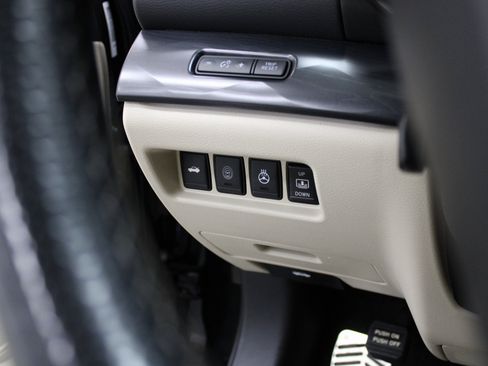 Used 2020 Nissan Maxima Platinum image 32