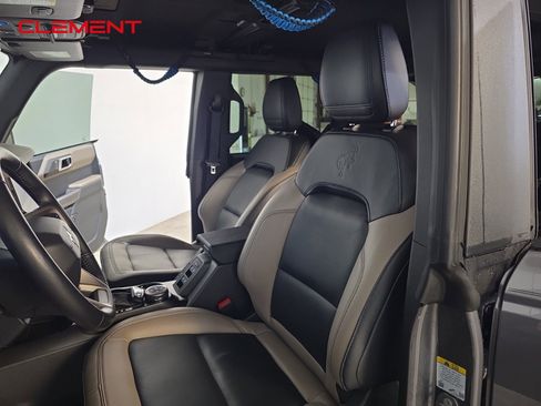 Used 2023 Ford Bronco Wildtrak image 24