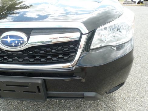 Used 2016 Subaru Forester 2.5i AWD/4WD image 3