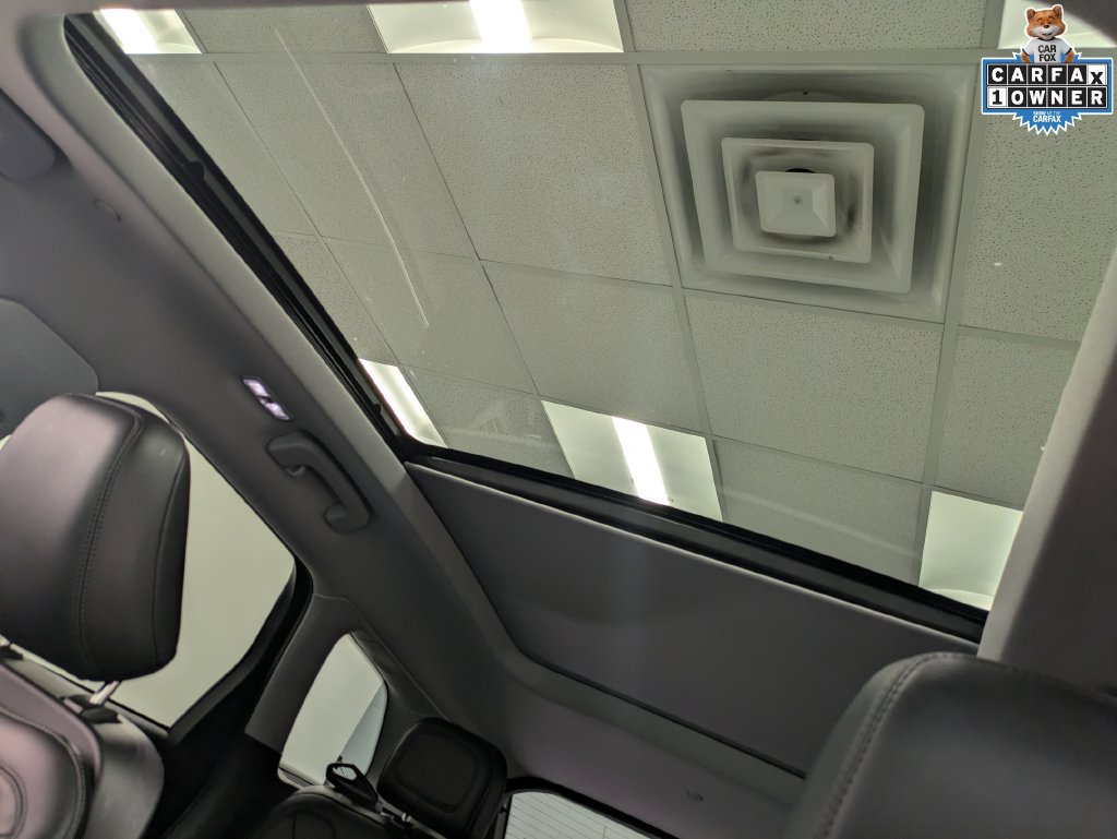 Used 2022 Lincoln Corsair AWD w/ Premium Package image 25