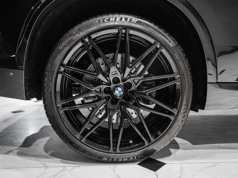 Used 2024 BMW X5 M Competition w/ Executive Package image 16