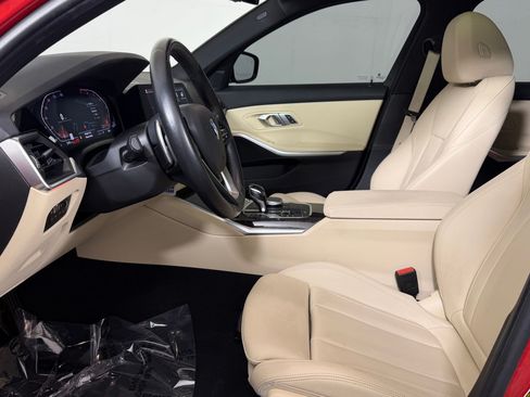 Used 2020 BMW 330i Sedan w/ Convenience Package RWD image 5