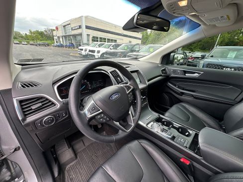 Used 2020 Ford Edge Titanium AWD/4WD image 26