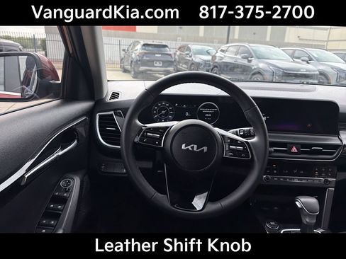 Certified 2024 Kia Seltos X-Line AWD/4WD image 13