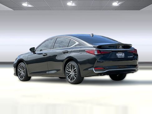 Used 2025 Lexus ES 300h w/ Premium Package FWD image 3