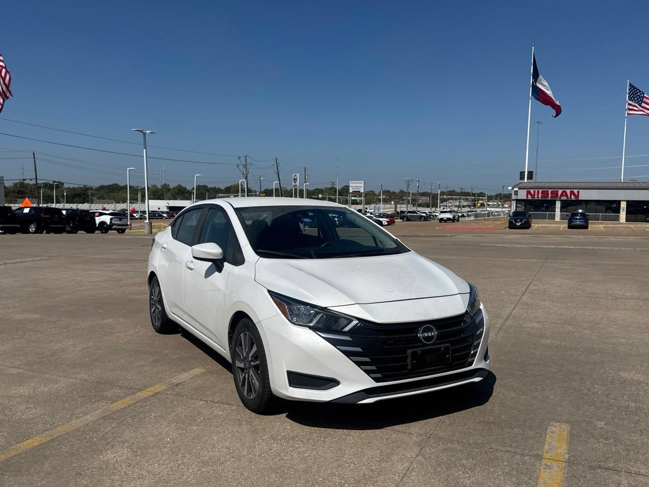 Certified 2023 Nissan Versa SV FWD image 3