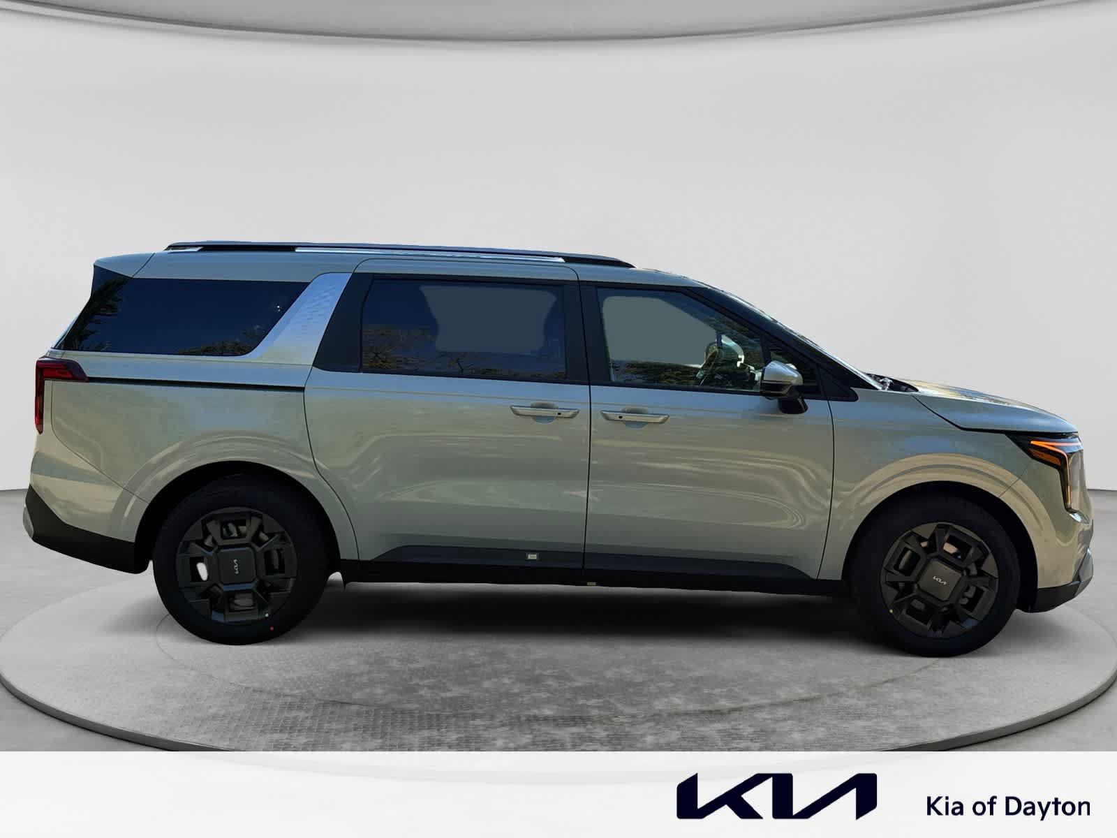 New 2027 Kia Carnival EX FWD image 4
