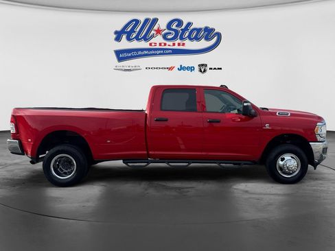 Used 2024 RAM 3500 Tradesman w/ Chrome Appearance Group AWD/4WD image 4