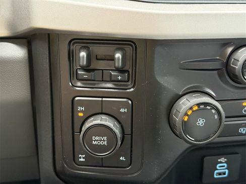 New 2026 Ford F250 XL w/ FX4 Off-Road Package image 41