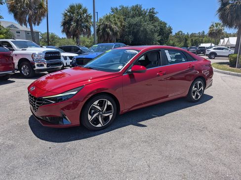 Used 2023 Hyundai Elantra Limited FWD image 8