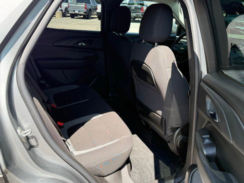 Used 2023 Chevrolet TrailBlazer LT FWD image 14