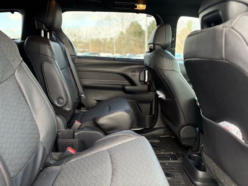 New 2026 Toyota Sienna Limited image 20