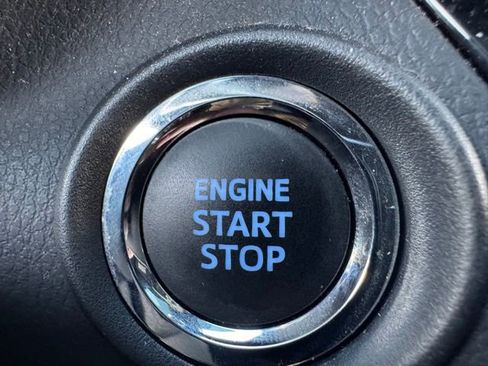Used 2021 Toyota C-HR XLE FWD image 23