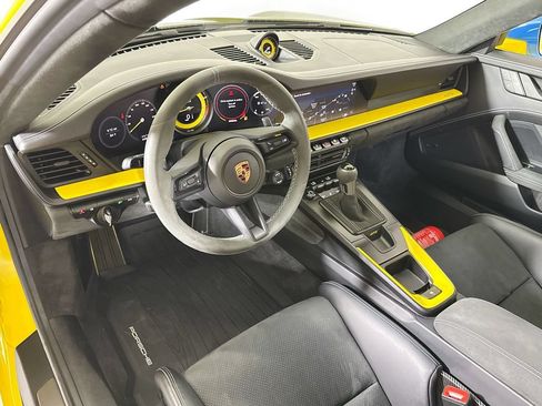 Used 2024 Porsche 911 GT3 RWD image 4