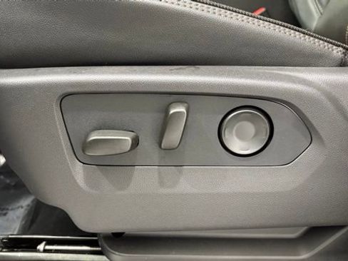 New 2026 Chevrolet Suburban High Country image 15