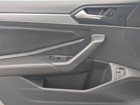 Used 2023 Volkswagen Jetta SE FWD image 10