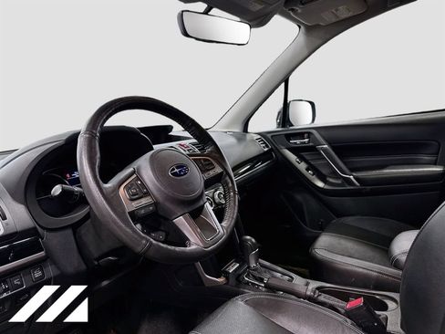 Used 2018 Subaru Forester 2.5i Touring AWD/4WD image 9