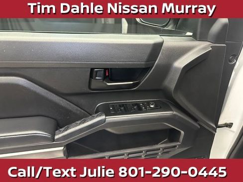 Used 2024 Toyota Tacoma SR5 AWD/4WD image 22