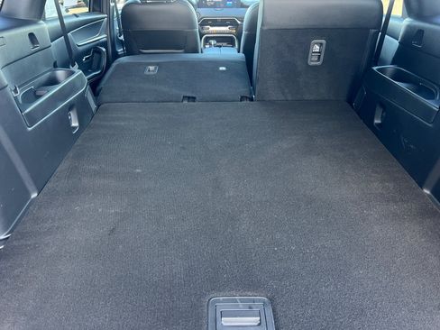 Certified 2025 MAZDA CX-70 Plug-In Hybrid w/ Premium Pkg image 12