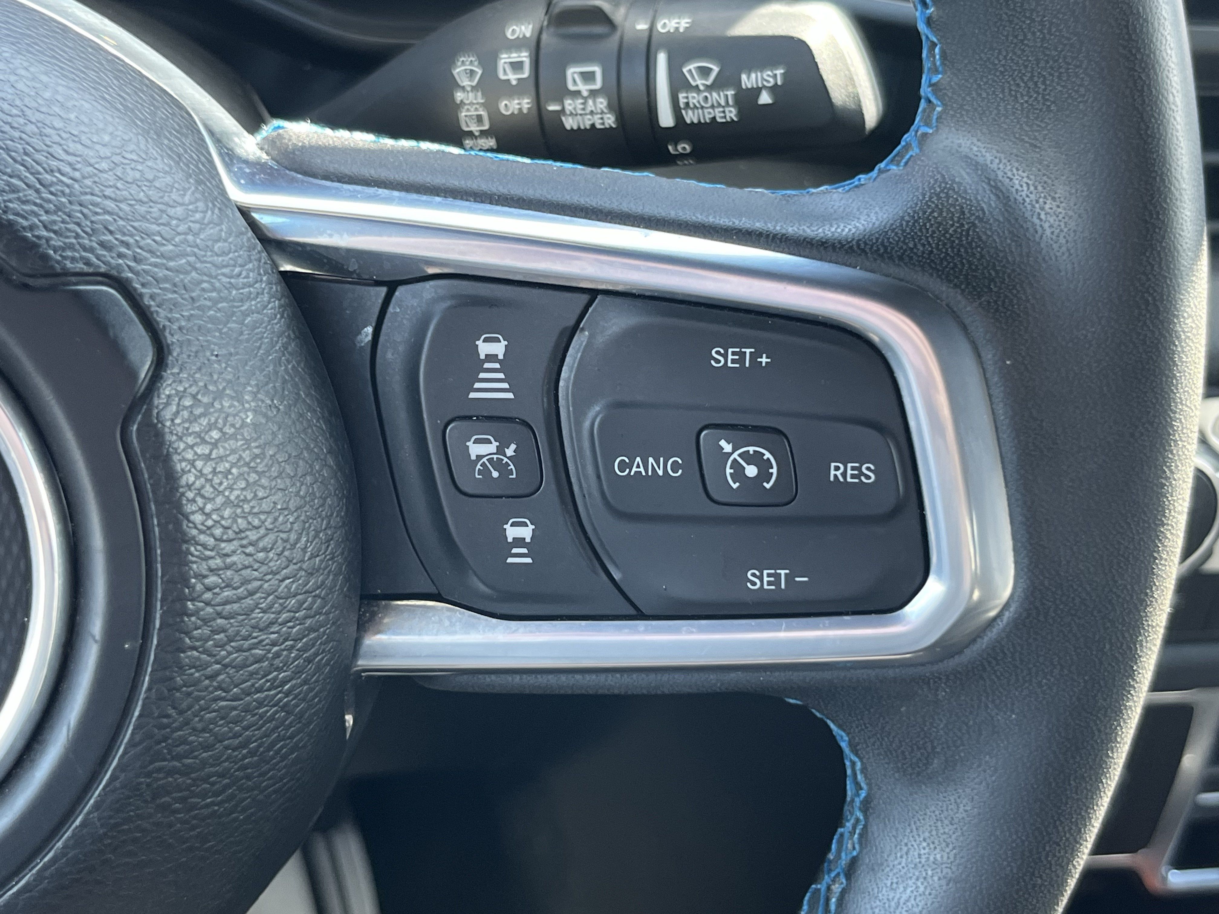 Used 2024 Jeep Wrangler High Altitude AWD/4WD image 27