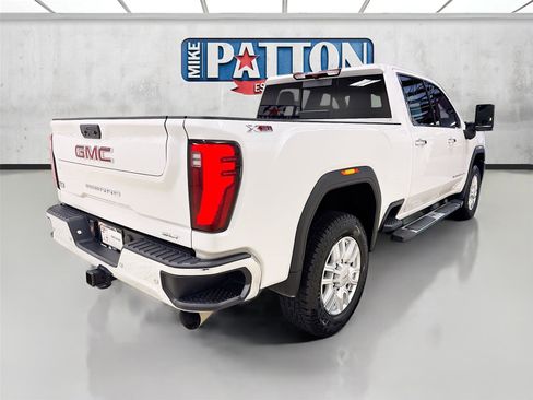 Used 2024 GMC Sierra 2500 SLT w/ SLT Premium Package image 7