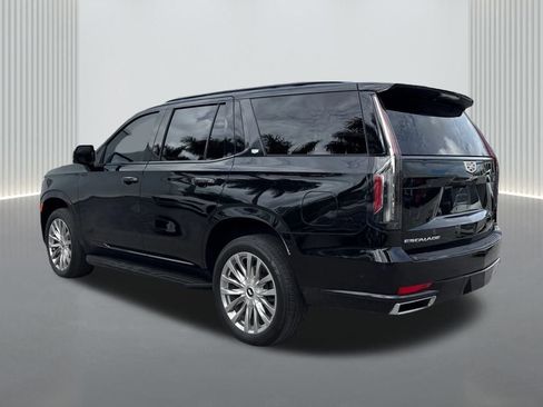 Certified 2024 Cadillac Escalade Premium Luxury image 9