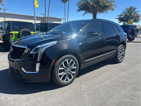 Used 2021 Cadillac XT5 Sportv image 2