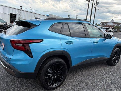 New 2026 Chevrolet Trax ACTIV w/ Sunroof Package FWD image 9