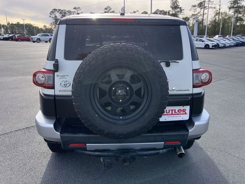 Used 2012 Toyota FJ Cruiser 4WD image 4