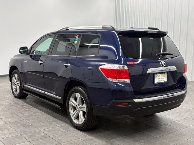 Used 2012 Toyota Highlander Limited w/ Tow Pkg FWD image 4